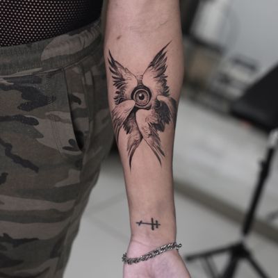 tattoo by Konstantin aka strokinwork #Konstantin #strokinwork #eye #wings #blackandgrey #surreal