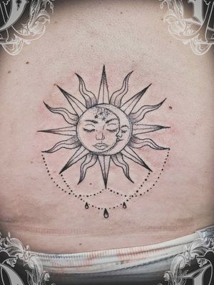 Sun and moon #blackandgreytattoo #tattoodesign #tattoos #tattoomafia #alexdavidsontattoos #design #instagood #instashare #instart #instaink #fkirons #xion #fkironsxion #tattoopen #tattoo #tat #tattooshop #art #shading #eliteneedles #eternalink #dynamicink #girlytattoos #girlswithtattoos #sunandmoontattoo #backtattoo