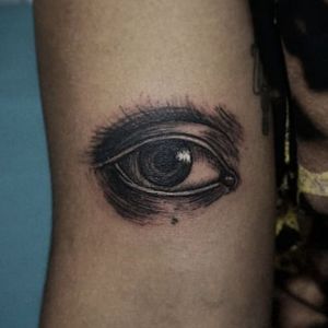 Eye tattoo. 