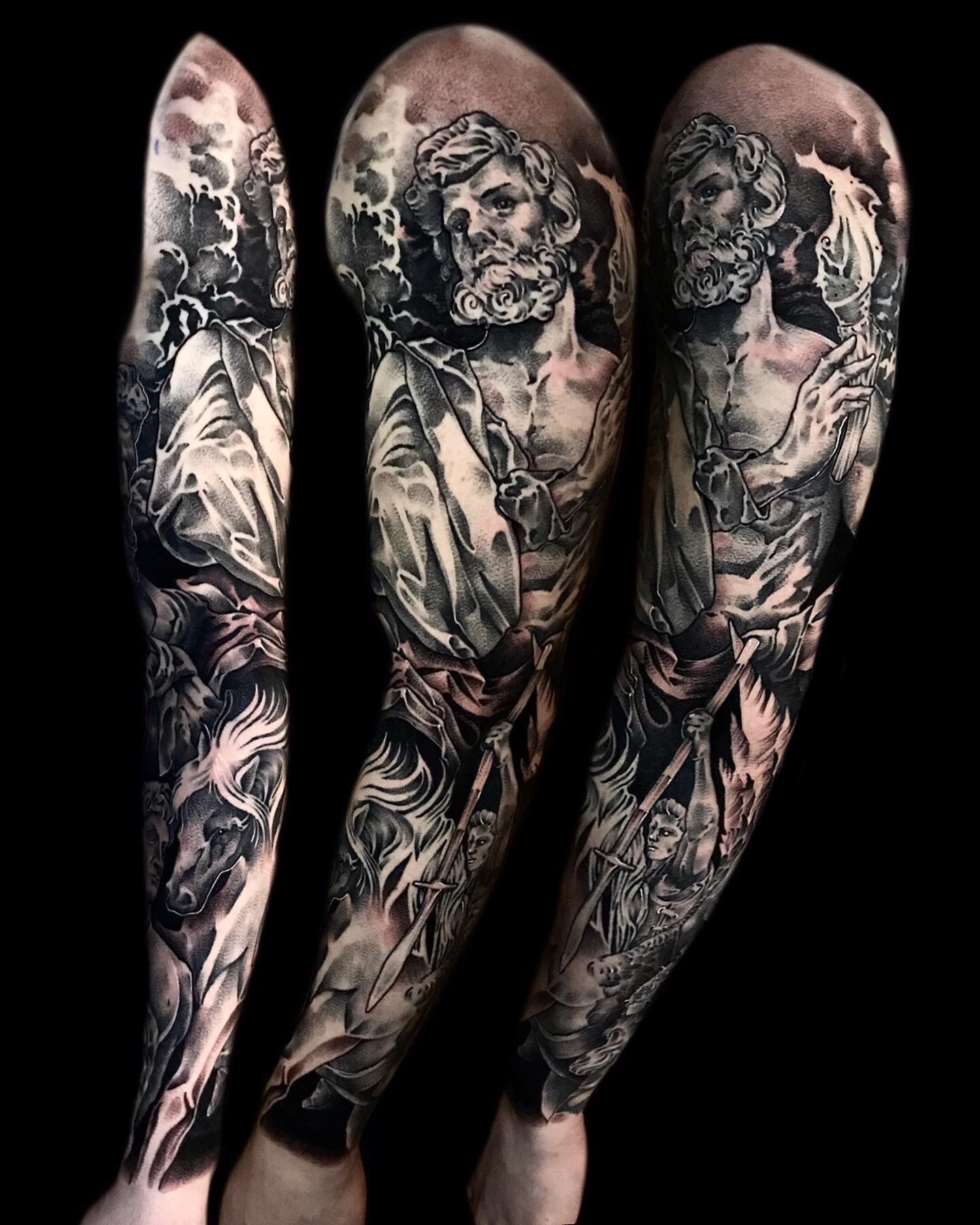Ragnarok Tattoo Kingsbridge - Part of a Medusa/Greek mythology sleeve for  Martin by Paul @paulokink #dotwork #dotworktattoo #medusa #medusatattoo # tattoo #tattooart #blackwork #greekmythology #blackworktattoo #geometric  #geometrictattoo #geometrip ...