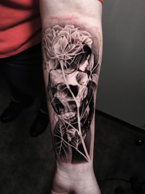 long friday for this one!!! #skull #woman #flower #tattooforgirls #tattoo #blackngrey #vilniustattoo