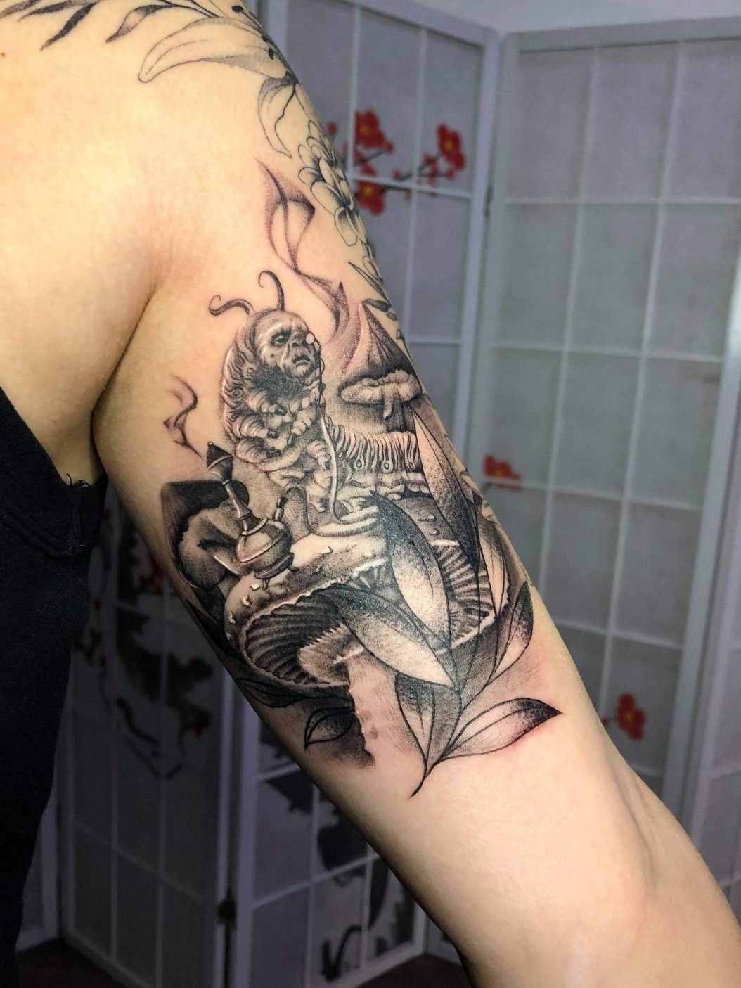 Tattoo Uploaded By Eliza Pomietlo Alice In Wonderland Tattoodo