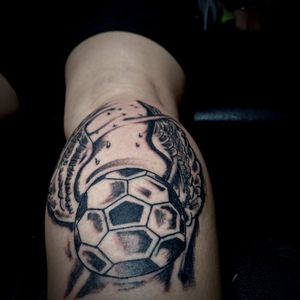 Soccer Tattoo ⚽️ .....@manavhudda #meerut #getinkD #getinked #inkedmag #tattoodo #tat #inkbox #tattoosofinstagram #instagramtattoos #tattoosociety #tattooideas #tattooed #tattooworld #instagram #follow #body #art #tattoo #artist #love #work #wednesday #wingstattoo #soccertattoo #blackandgreytattoo #calvestattoo #likeforlikes #followforfollowback