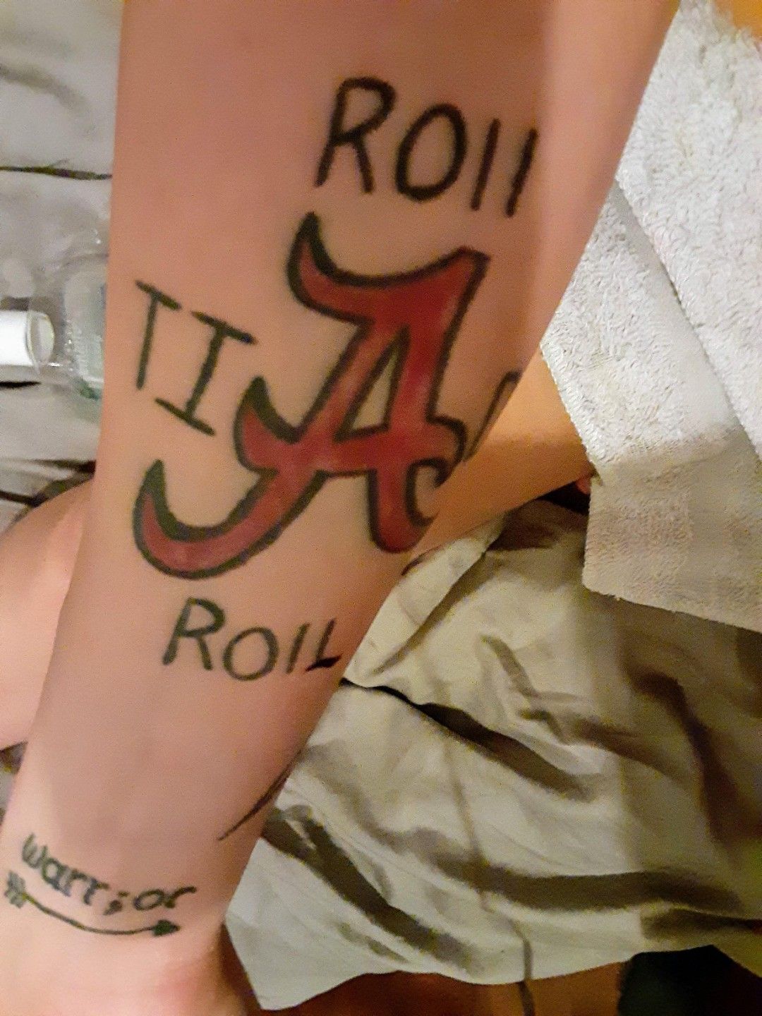 University of Alabama (UA) Crimson Tide - Waterless Peel & Stick Temporary  Fingernail Tattoos - 20 Fingernail Tattoos - Fanapeel
