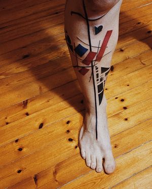 #suprematism #suprematismo #tattoo #tattoolovers #geometrical #geometricaltattoo #geometric #geometrictattoo #kazimirmalevich #linework #lineworktattoo #colours #suprematismtattooart #tattooideas #tattooart