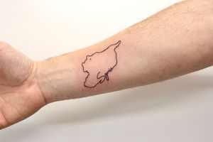 Syria’s Map Tattoo 🇸🇾 .#tattoo #tattooinsweden #tattoovästerås #västerås #västeråstatuering #tatuering #syriatattoo #syria #enköping #västmanland #eskilstuna #tattooartist #intenzeink #kwadron #cheyennetattooequipment #aleppo #stockholmtattoo #köping