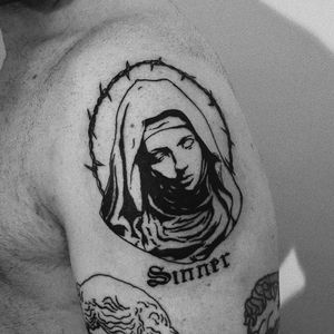 #sinner #lapieta #lapietatattoo #inked #inkedguy #tattooart #tattoolovers #tattooideas #madona #blackworktattoo #blackwork #lettering 