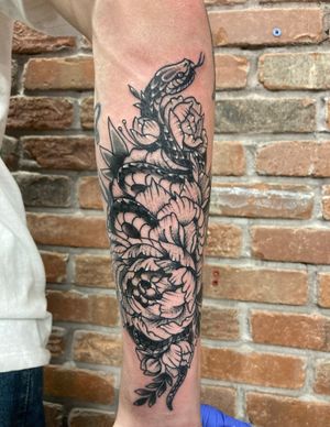 Snake and peonies 