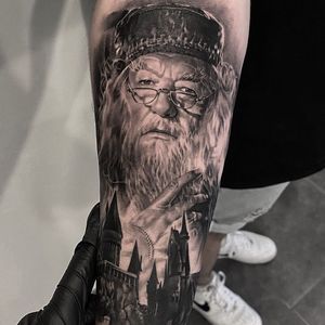 Tattoo uploaded by Adriano Meirsman • Dumbledore tattoo 2020 Harry Potter  tattoo 2020 By 102 tattoo Studio () • Tattoodo