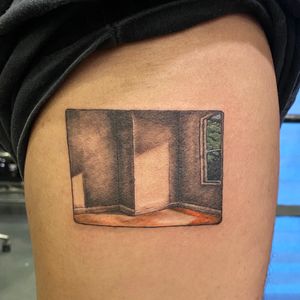Painting tattoo of “Sun In An Empty Room (1963)” by Edward Hopper. Tattoo done my Andrew (@andrelimhl) of Vagabond Ink, Singapore.