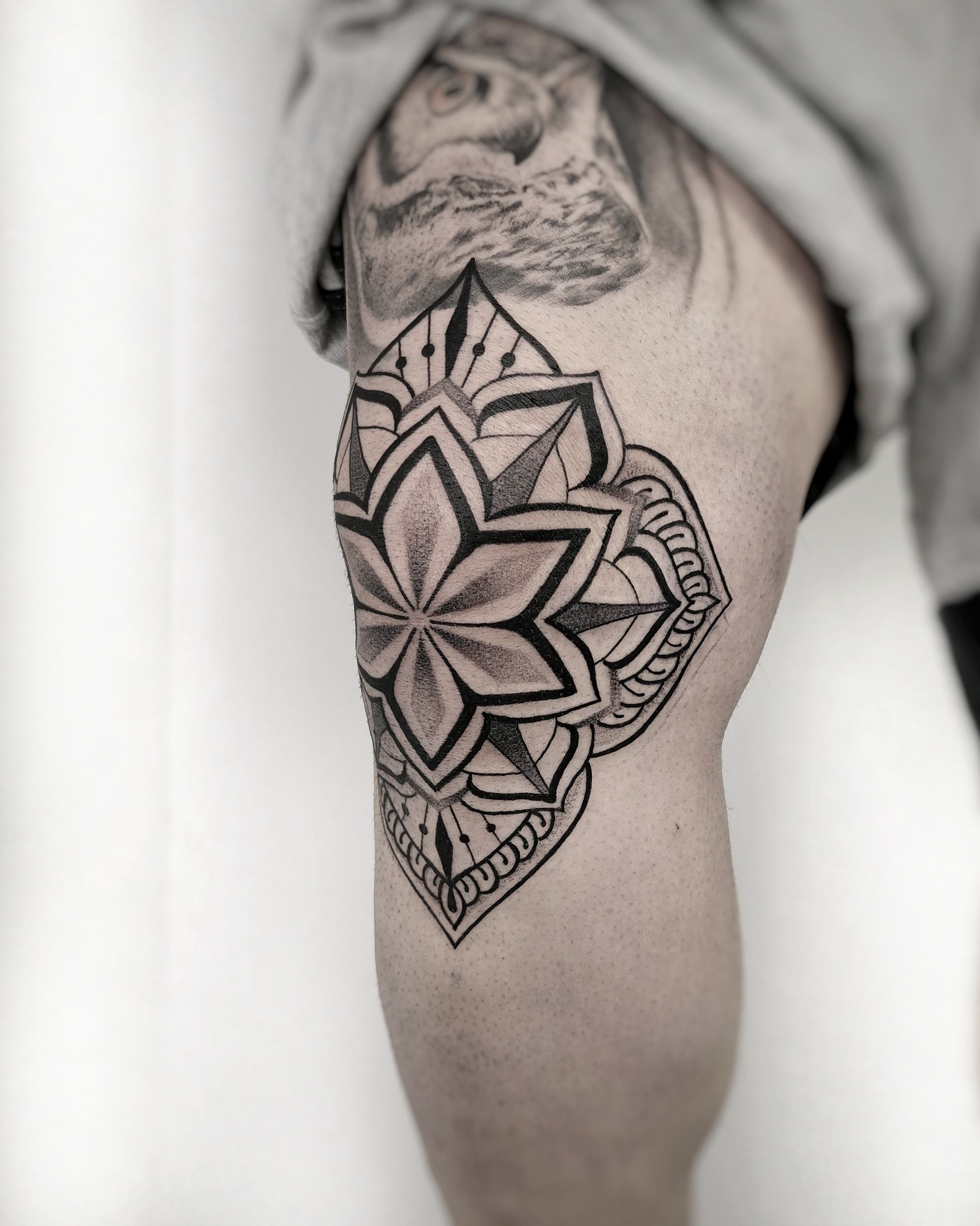 Mandala Tattoo Knee Design