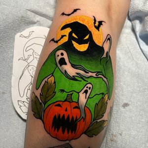 “I am the shadow on the moon at night 🌕 filling your dreams to the brim with fright”••I had so much fun adding this Oogie Boogie to Cori’s Tim Burton leg sleeve she has been working on with other local artists.••I would love to create a Tim Burton 🎃 sleeve of my own or continue to create more designs like these.••I am currently booking January and February. Email or DM me to lock something in. Thanks for looking!••#insvnity #eazyfeliciano #kissimmee #orlando #stcloud #centralflorida #florida #floridatattooer #floridatattooartist #timburton #timburtontattoo #nightmarebeforechristmas #oogieboogie #thisishalloween #halloweentattoo #halloweentown #disney #disneytattoo #colortattoo #everydayishalloween #spookyseason #pumpkin #ghost