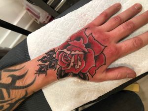 By Kyle Sajban #rose #hand #handtattoo 