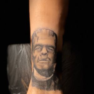 Frankenstein portrait by Daniel Castro @sixxillustrated 