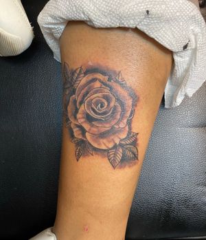 Rose tattoo by Daniel Castro @sixxillustrated