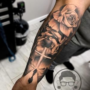 1/4 Sleeve with Rose, Hand, Cross and other elements 