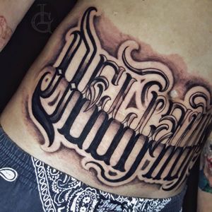 Delirium--------------------------Orçamentos pelo link no perfil! 📲--------------------------#tattoosp #tatuagemsp #tatuagemescrita #letteringtattoo #lettering #tattoolettering #tattoosp#customletteringtattoo --------------------------