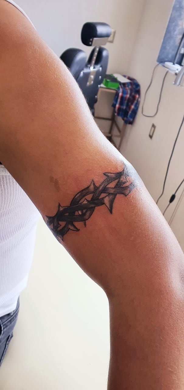 Tattoo uploaded by Shinra tattoo • spikes • Tattoodo