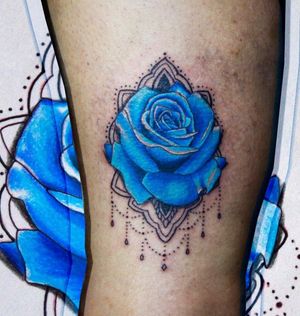 #rosetattoo #rosatattoo #bluerose #rozaazul #ornamentaltattoo #tatuagemornamental 