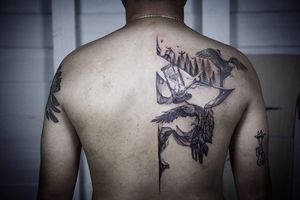 𝙄𝙂: 𝙣𝙖𝙩𝙚_𝙩𝙝𝙖𝙞𝙡𝙖𝙣𝙙 🌿 Ethereal blackwork eagle tattoo on the back - Baan Khagee Tattoo Chiang Mai , Thailand