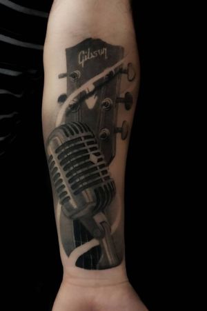 Gibson#gibson #micro #guitar #microphone #music #rock #realismtattoo #realistictattoo #realtattoo #tatuajerealismo #tatuajereal #tatuajerealista #barcelonatattoo #tattoobarcelona #barcelonatatuajes #tatuajesbarcelona #bcnttt #bcntattoo #bcntatuaje #tattoobcn #tatuajebcn