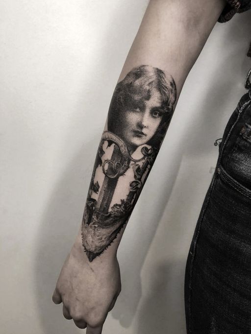 Flash tattoo