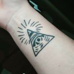 Life is strange iluminati tattoo
