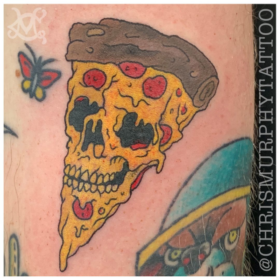 WEBSTA @tattoosnob When in Rome Pizza tattoo by @gabrielevagnoni at  @swansongtattoo in Rome, Italy | Food tattoos, Pizza tattoo, Traditional  tattoo inspiration