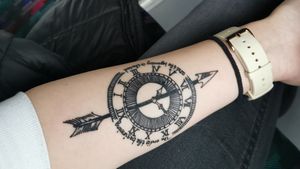 #clock #arrow #tattoo