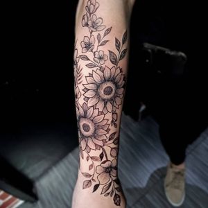 girasoles' in Tattoos • Search in + Tattoos Now • Tattoodo