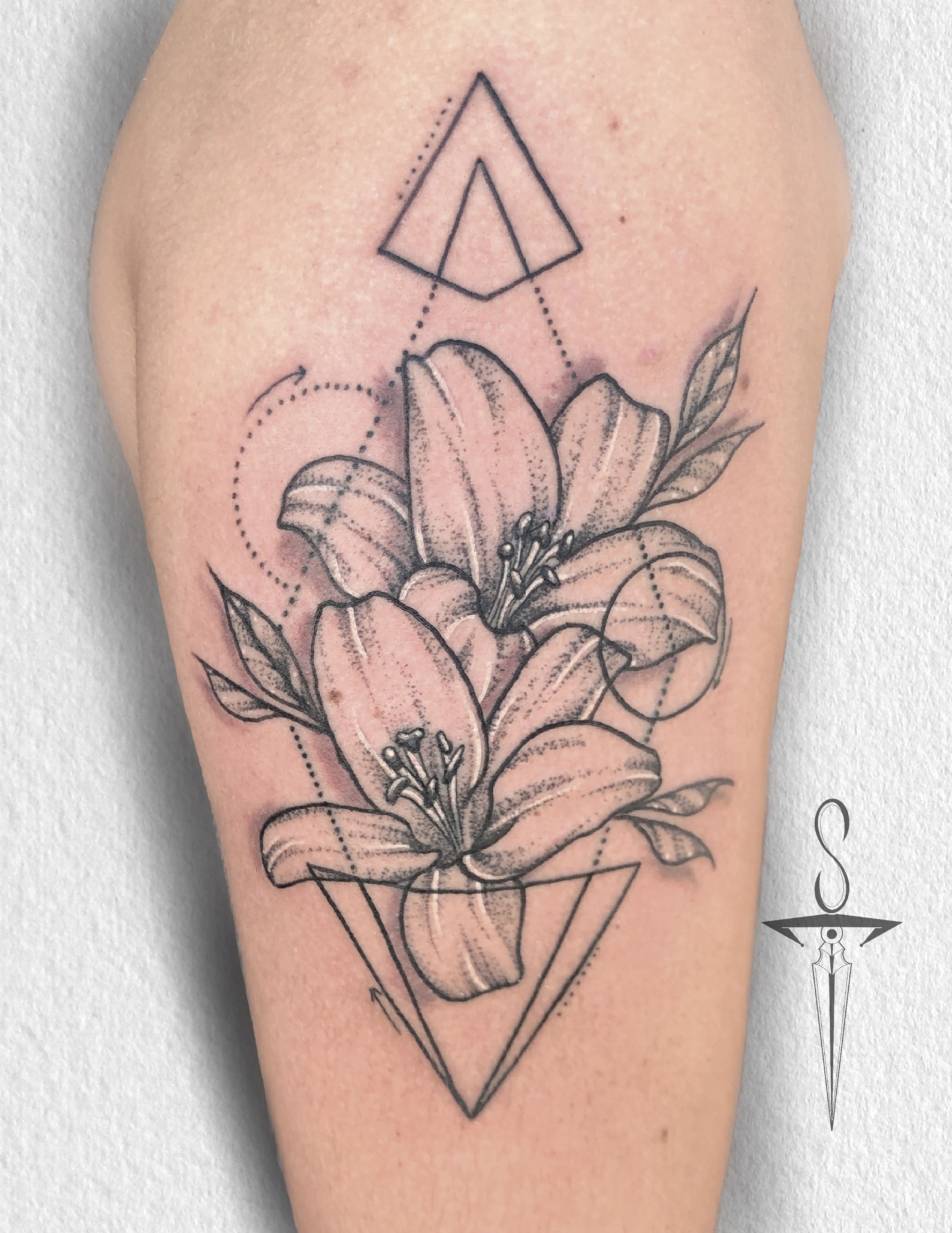 Custom Geometric Birth Flower Tattoo Design, Floral Tattoo Design, Birth Flower  Tattoo, Geometric Design, Zodiac Tattoo, Symmetrical Tattoo - Etsy