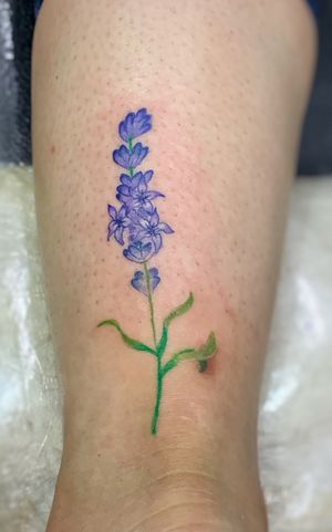 Tatuaje flor de lavanda