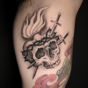 Sacred Skull for Guido. Thank you for your trust and grabbing this from my flash book. Done at Black Widow Tattoo. Toronto, Canada