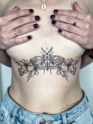 Ana Maturana’s tattoo flowers butterfly