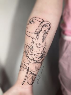 Ana Maturana’s tattoo girl born flower