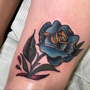 Traditional rose on the back of the calf 
