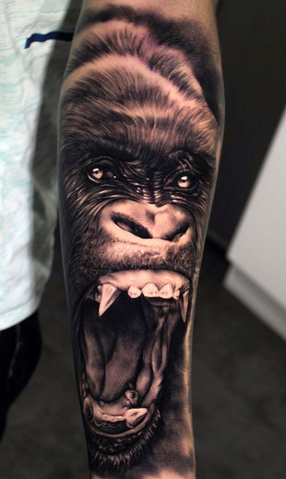 80 Badass Gorilla Tattoos to Showoff Your Masculinity 