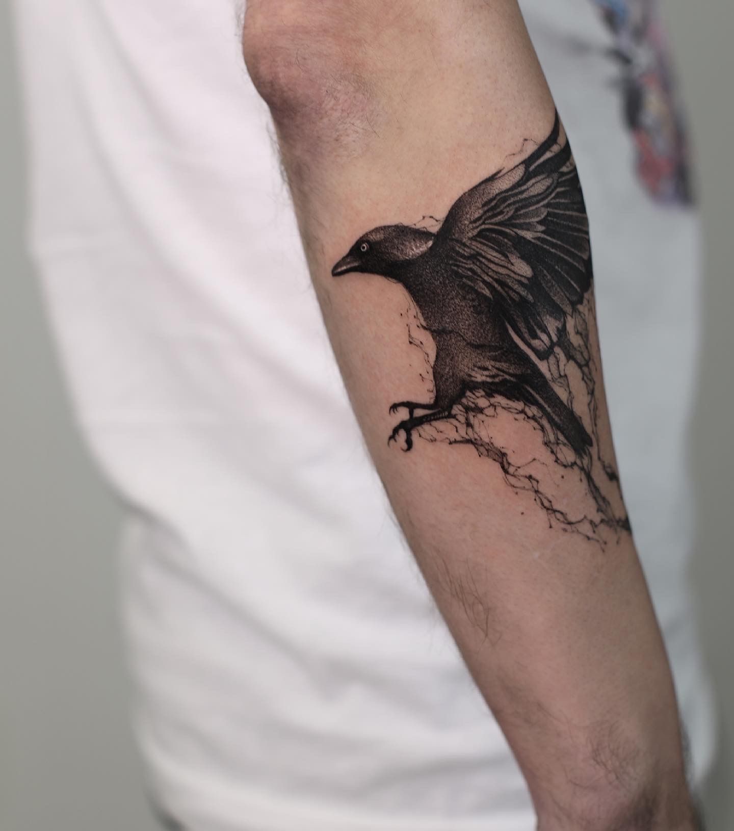 60 Best Bird Tattoos that Express Freedom, Wisdom, and Transformation -  Meanings, Ideas and Designs | Hand tattoos for guys, Small tattoos for  guys, Bird tattoo men