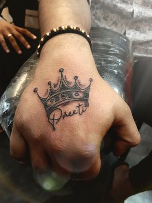Crown Tattoo. . . . . . @manavhudda #meerut #getinkD #getinked #inkedmag #inked #inkart #inktattoo #tattoo #tattooartist #tattooideas #tattooshop #tattoosociety #tattooworld #tattoodo #inkbox #instatattoo #instagramtattoos #letteringtattoo #tattoomonday #crowntattoo #love #work #body #art #handtattoo #likesforlikes #followforfollowback 