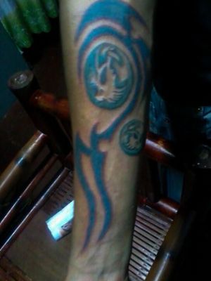 Tribal Skull: Clients choice: From Google P.S. I just tattoed it. I dont know the artist. Sorry for that.