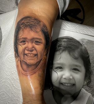 R.I.P Keven Arias July 24, 2016 - July 29 2020 , this photo was done on his Father. My deepest condolences to the entire family. Our prayers and thoughts are with you all. . #Uzis_Tattoos #RafaelCamarena #BlackandGreyTattoo #TattooArtist #ChicanoTattoo #PortraitTattoo #CaliforniaTattooArtist #tatuajerealista #Tattoo #ChicanoArt #Portrait #villanartstattooconvention #RipKevenArias #LosAngeles #PhotoRealism #CaliforniaTattoo #LATattoo #FaceTattoo #DowntownLosAngeles #Hollywood #LosAngelesTattooartist #RealisticTattoo #BlackAndGreyTattoo #RealisticTattoo #FamilyFirst #Portraitdrawing #PhotoOfTheDay
