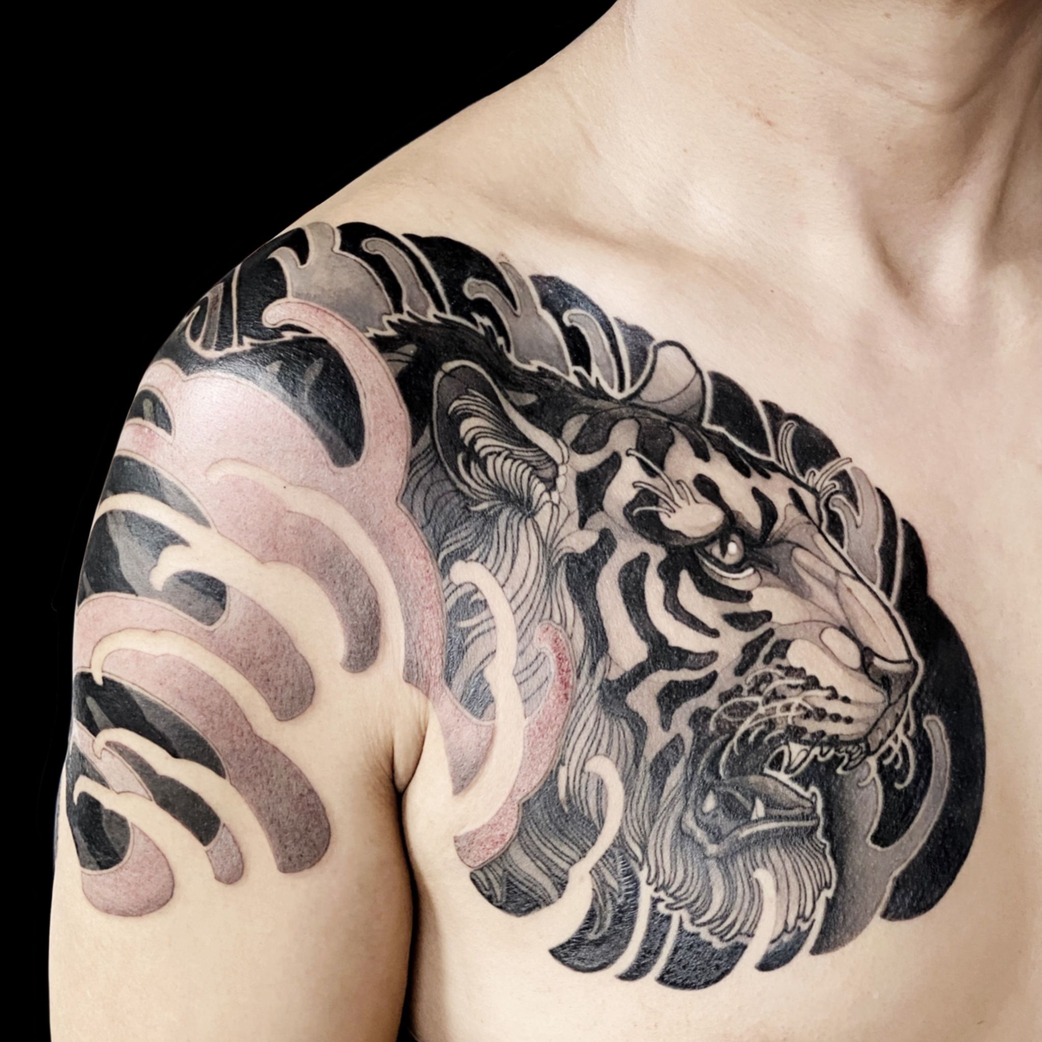 Tattoo uploaded by Daze Lee  Tiger chest to shoulder piece with Japanese  inspired ornamental finger waves  Tattoodo