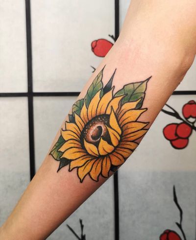 Sunflower #sun #sunflowertattoo #flower #flowertattoo