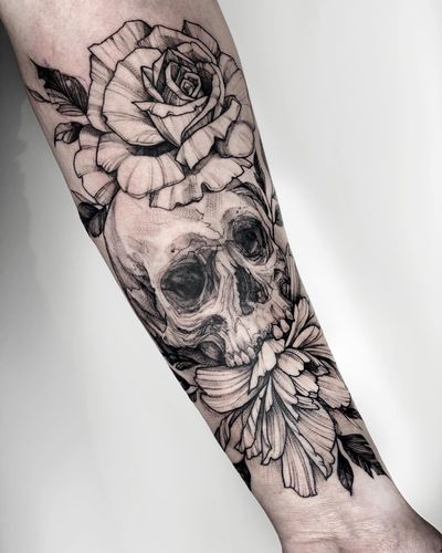 @majic.tattoos on insta for more! #skull #rose #tattoo
