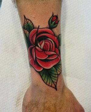 Rose tattoo #rose #rosetattoo #neotraditionalrose #rosestattoo #rosetattoos #newtraditional