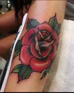 Rose tattoo #traditoonalrose #rosetattoo #traditionaltattoo #tattoos 