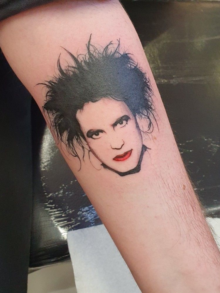 Blue Line TattooLaCrosse Wi  Cool tribute to Robert Smith of the Cure on a  cool dude with thigh skin like a baby seal Mmmmmmmmmmmmm good  Facebook