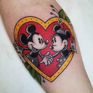 Micky and Minnie Mouse in traditional style heart ♥️