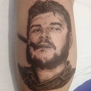 Ché | Guevara portrait black and gray | session @tattoo.drawing.art #portrait #tattoo #art #tattoist #dinamycink #inkoverluv #tatuagem #guevara #ta2 #ta2ist #tatuador #ta2art #lx #lisbonink #carnide #pt #tripartetattoosupplies 