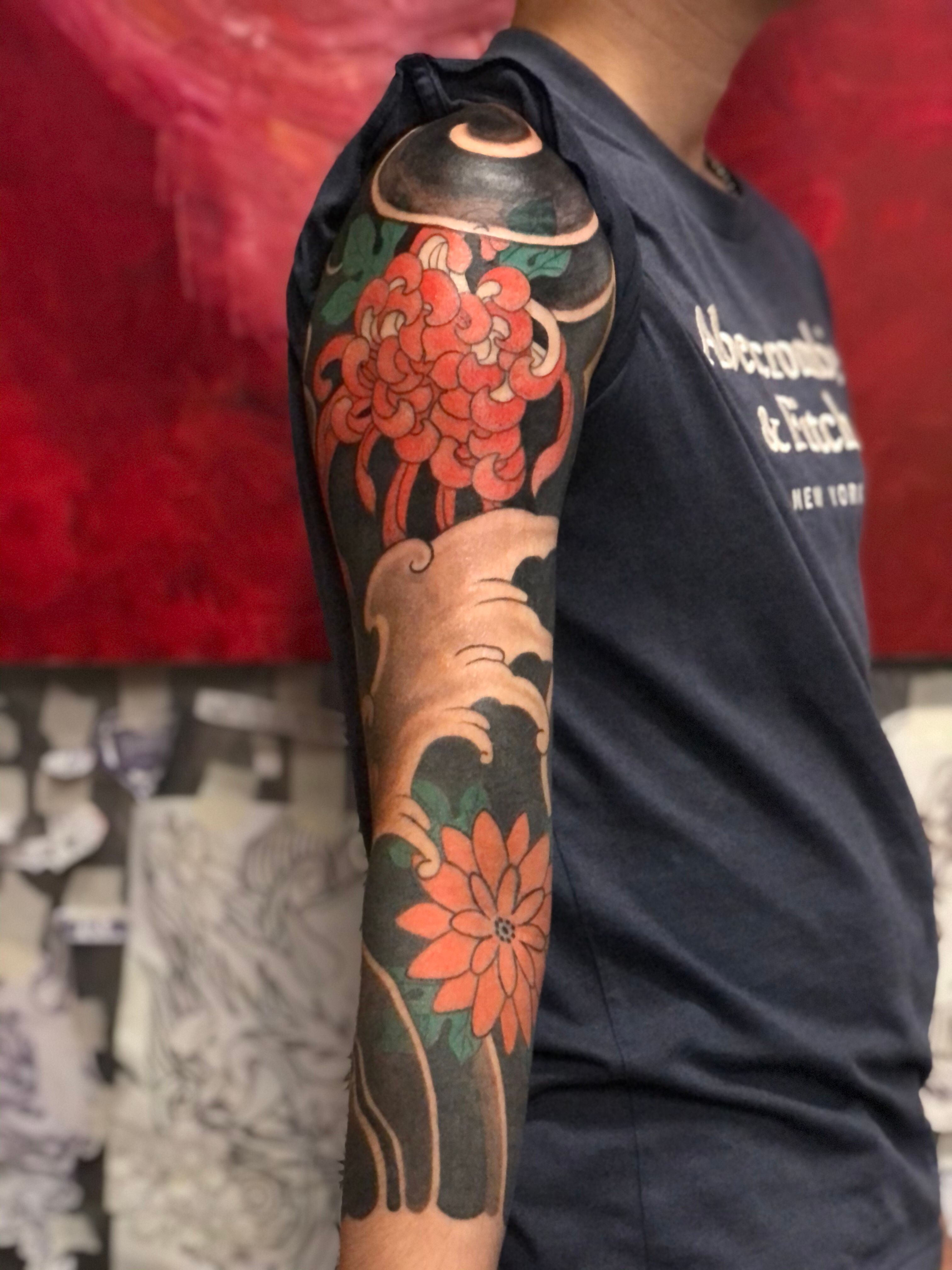Tattoo uploaded by weijimeiji  Traditional Japanese kiku chrysanthemum  sleeve by weijimeiji  Tattoodo